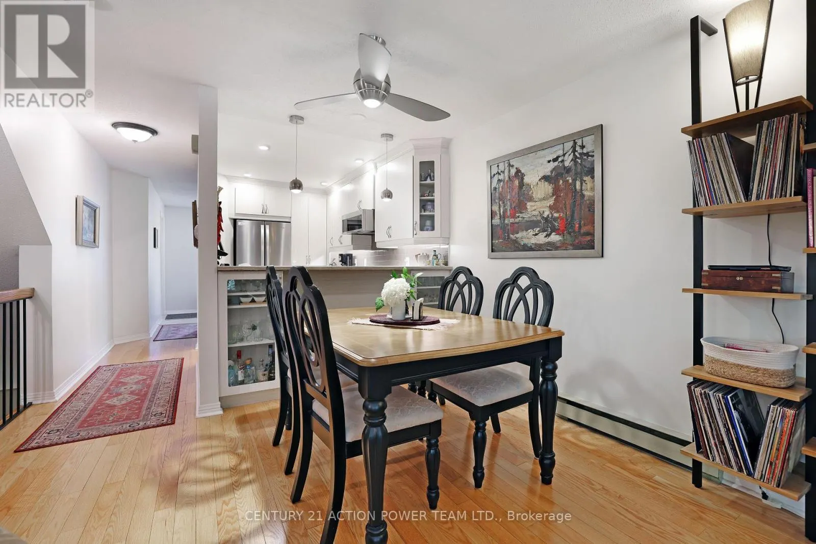 A - 6746 JEANNE D'ARC BOULEVARD N