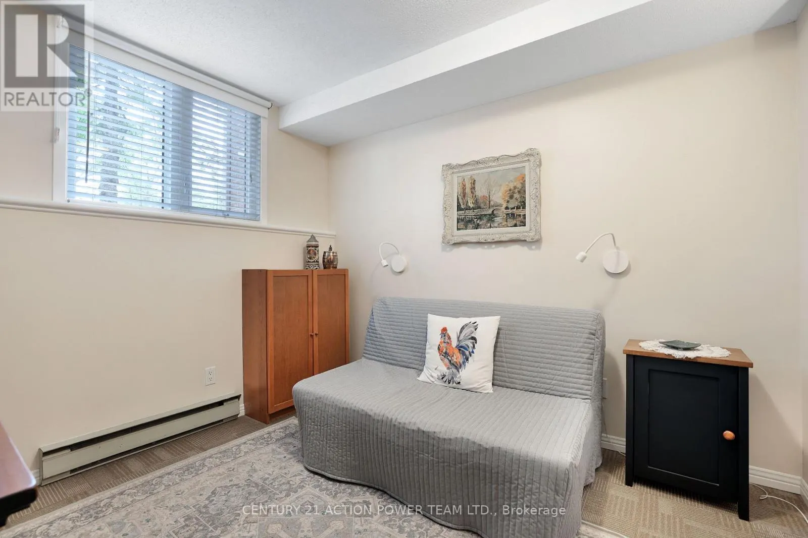 A - 6746 JEANNE D'ARC BOULEVARD N