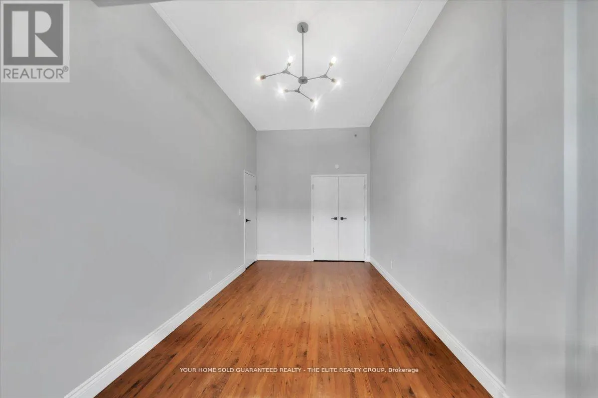 302 - 150 COLBORNE STREET