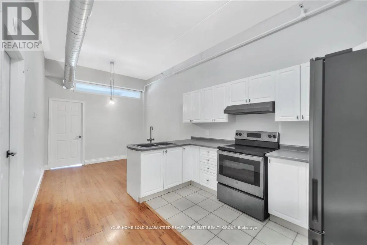 302 - 150 COLBORNE STREET