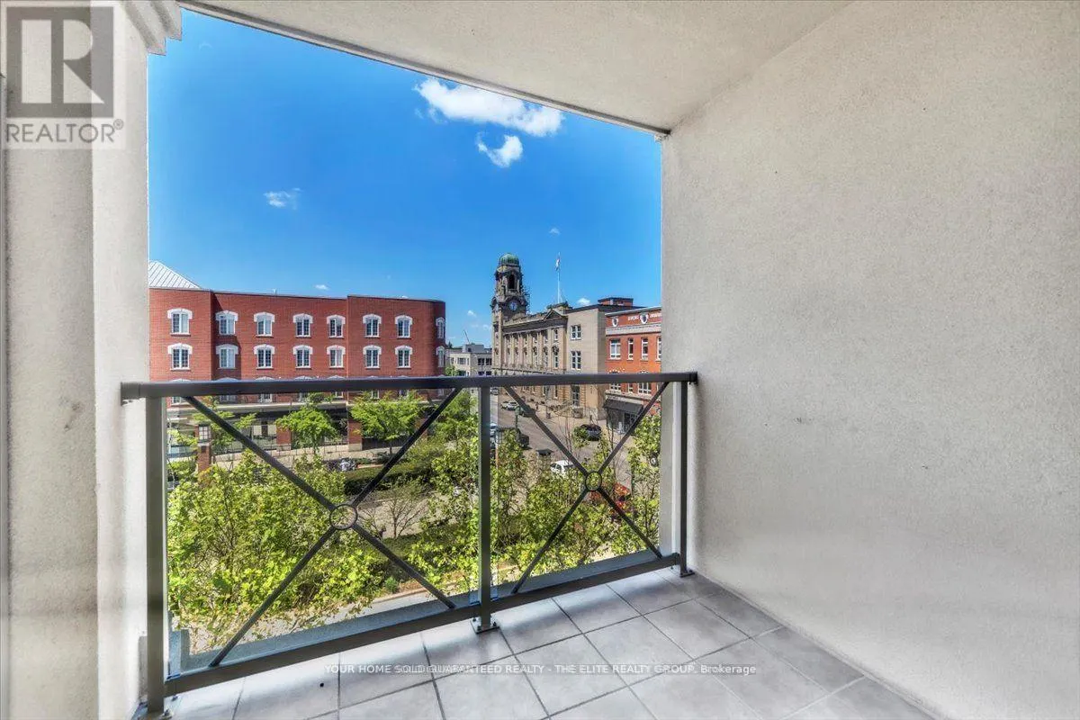 302 - 150 COLBORNE STREET