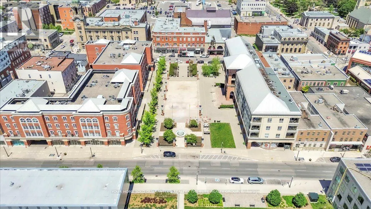 302 - 150 COLBORNE STREET