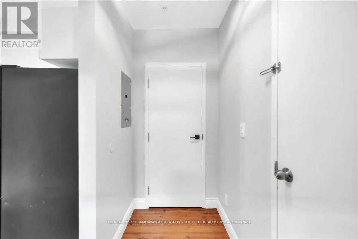 302 - 150 COLBORNE STREET