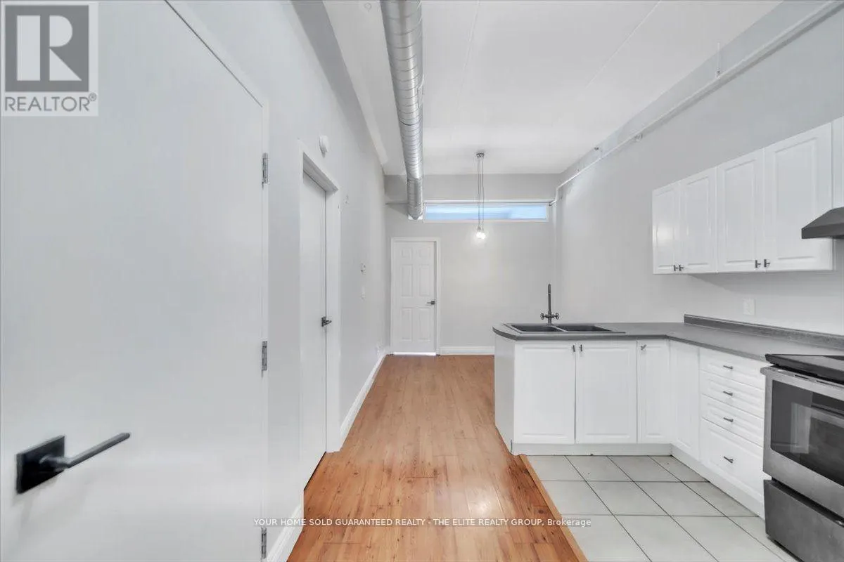 302 - 150 COLBORNE STREET