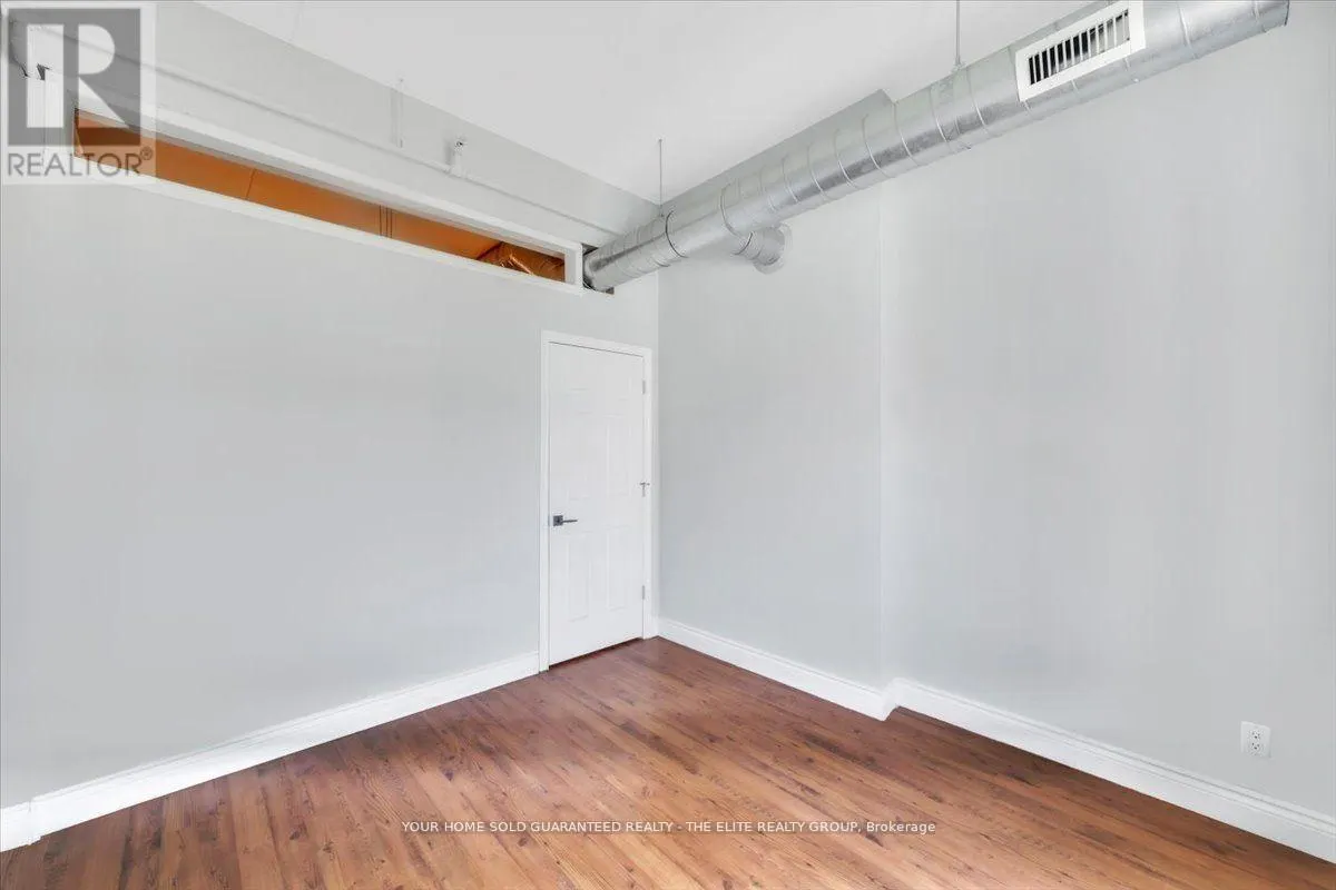 302 - 150 COLBORNE STREET