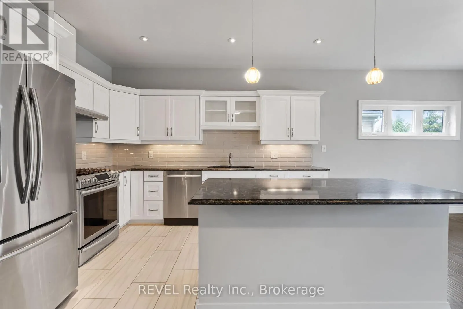 3556 ALGONQUIN DRIVE