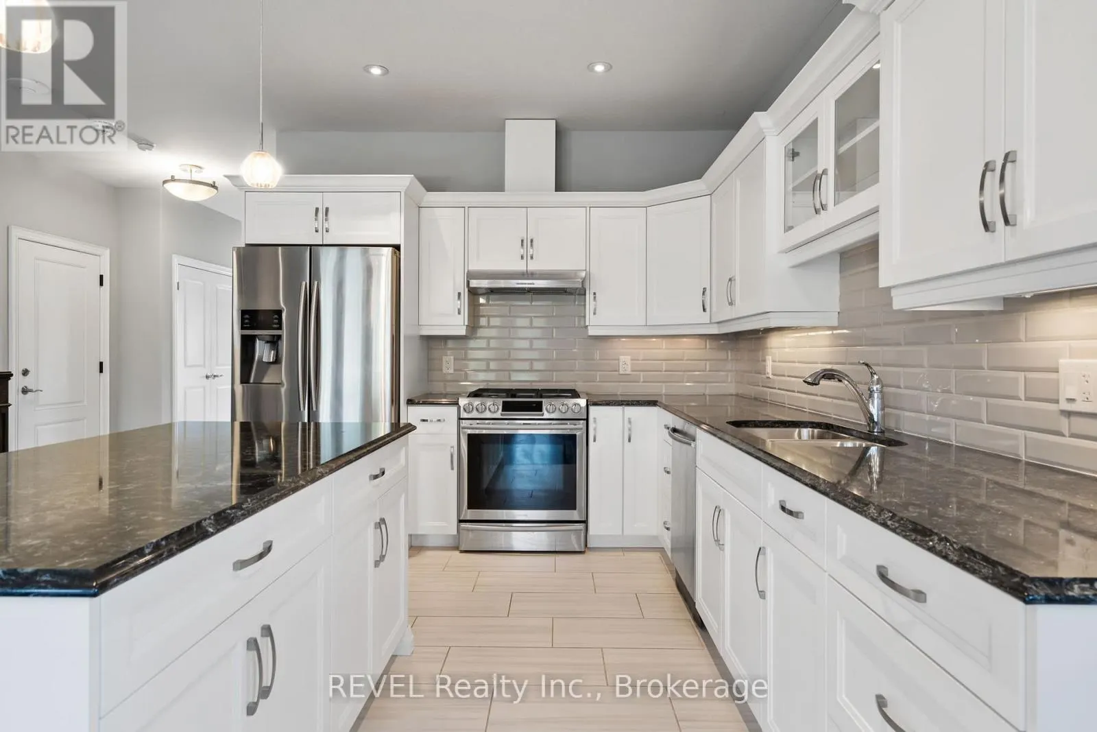 3556 ALGONQUIN DRIVE