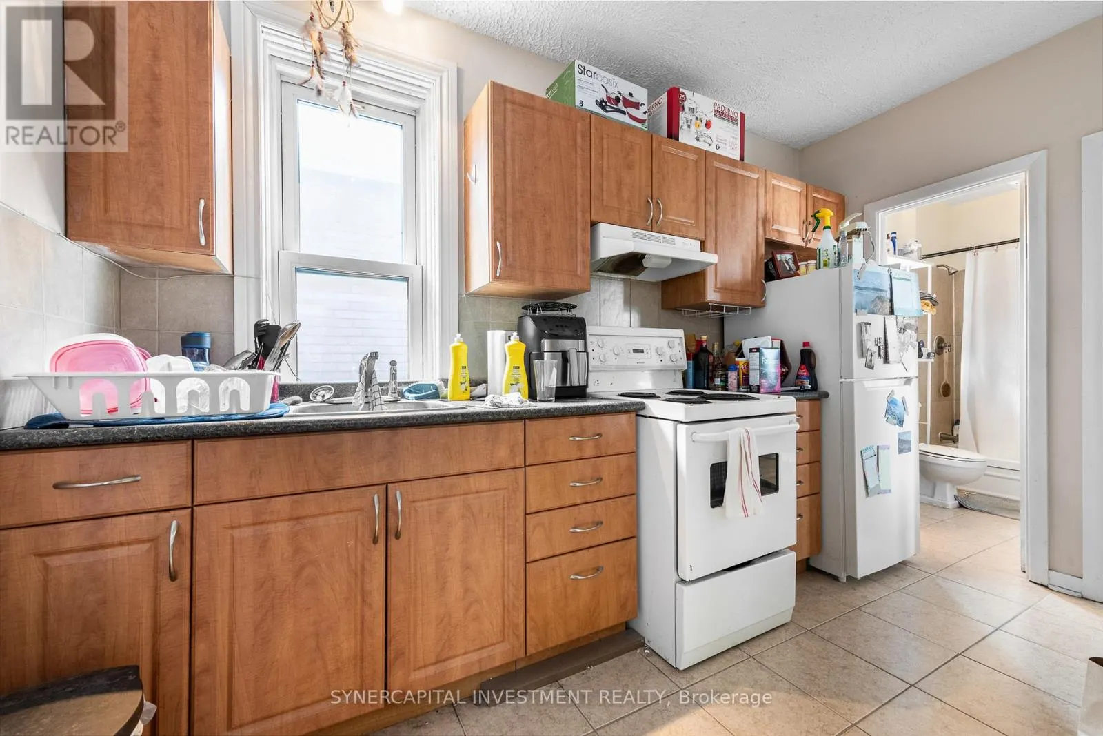 323 CATHERINE STREET W