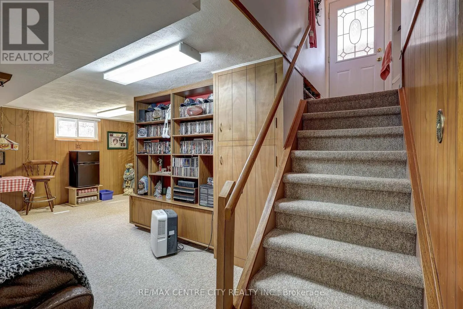 9 PULLEN AVENUE