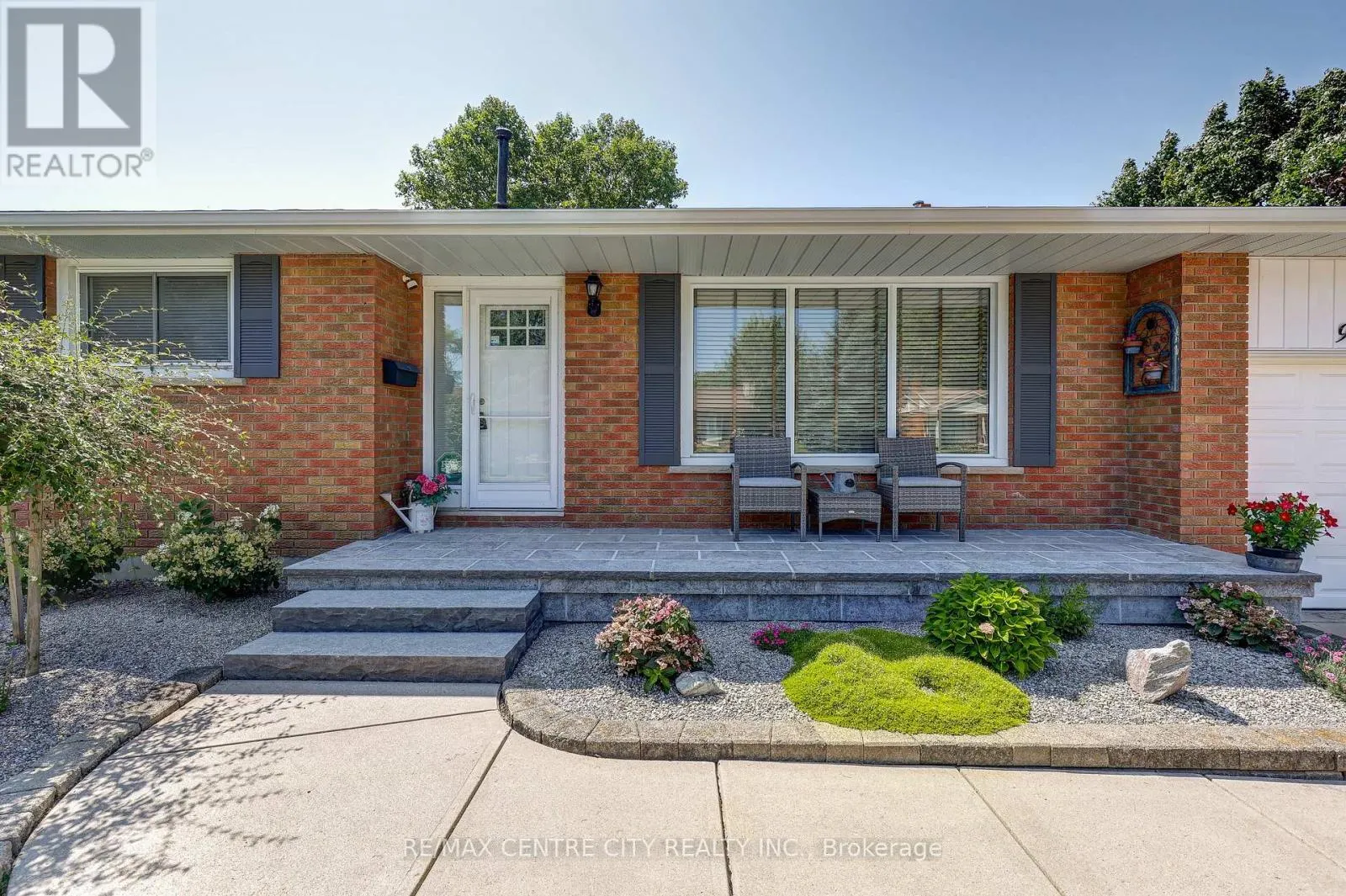 9 PULLEN AVENUE
