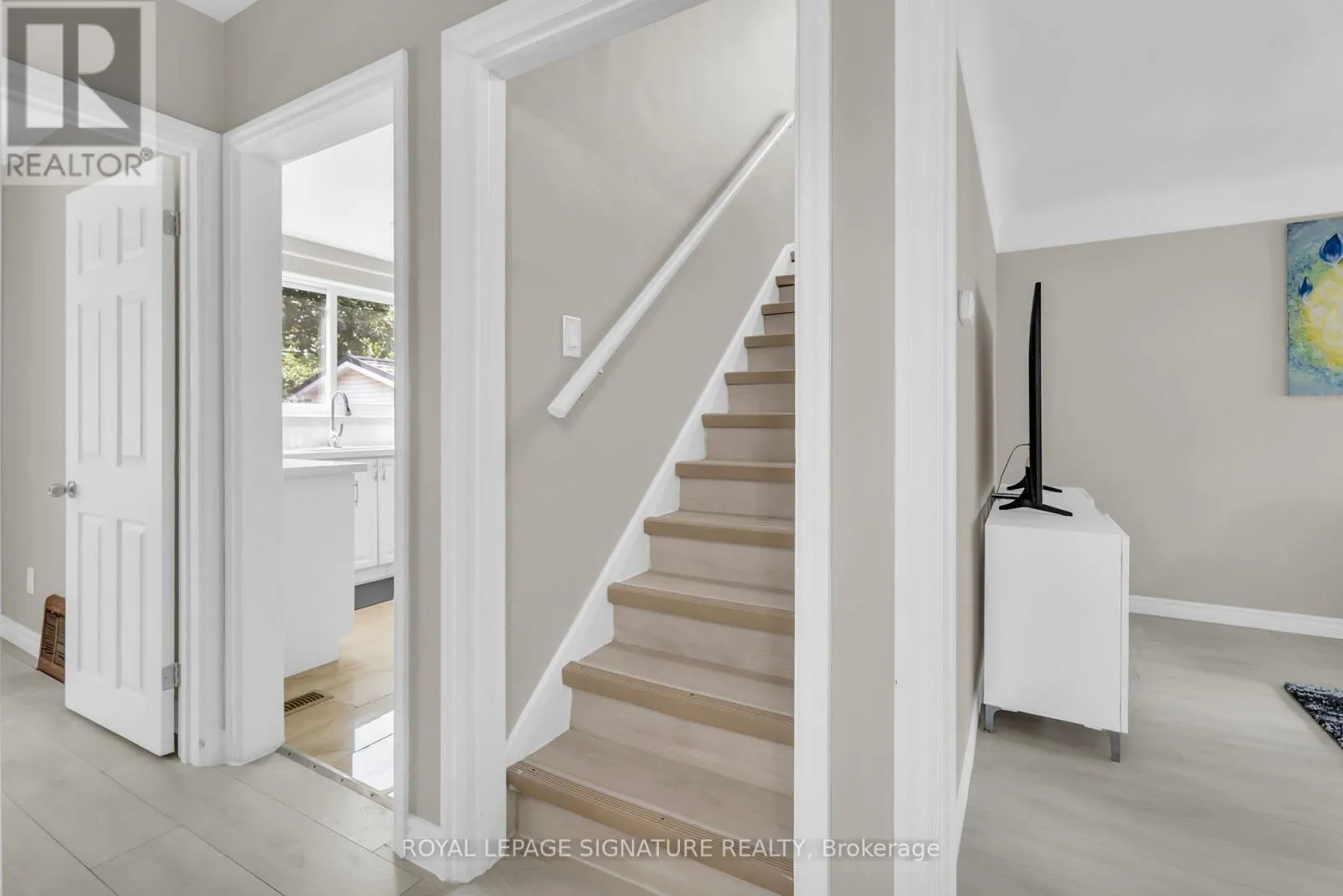 115 LANCASTER STREET W