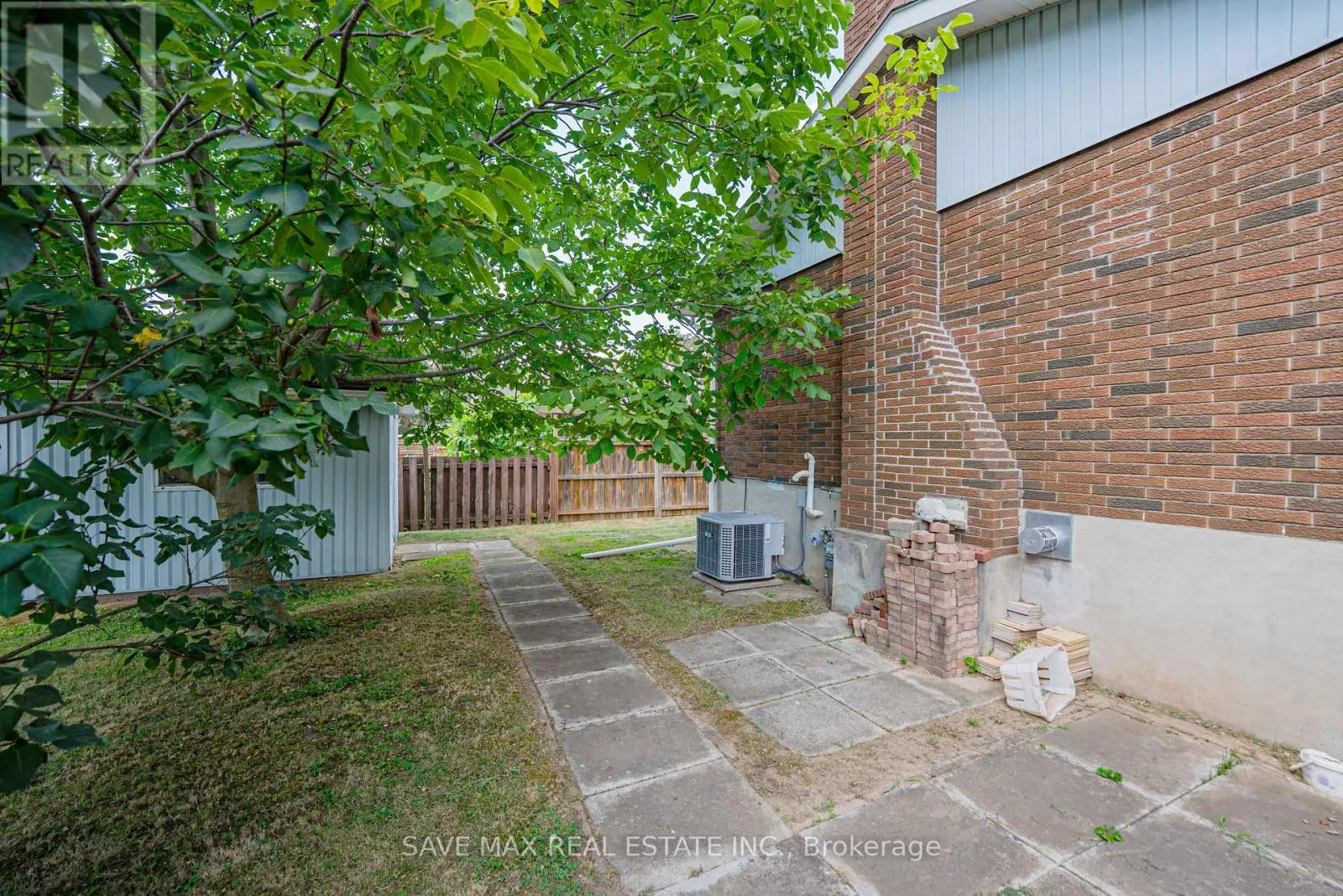 6307 CAROLYN AVENUE