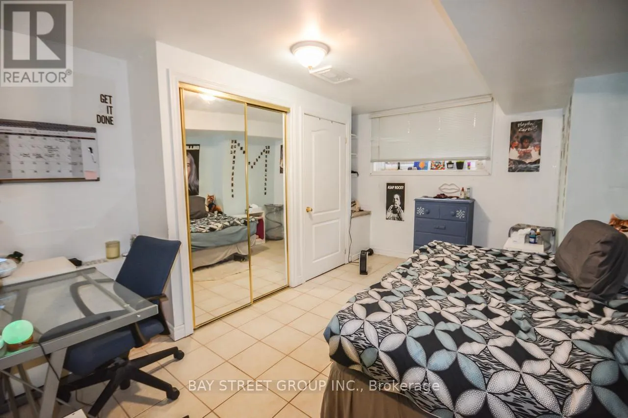 LOWER FLOOR - 38 NOECKER STREET