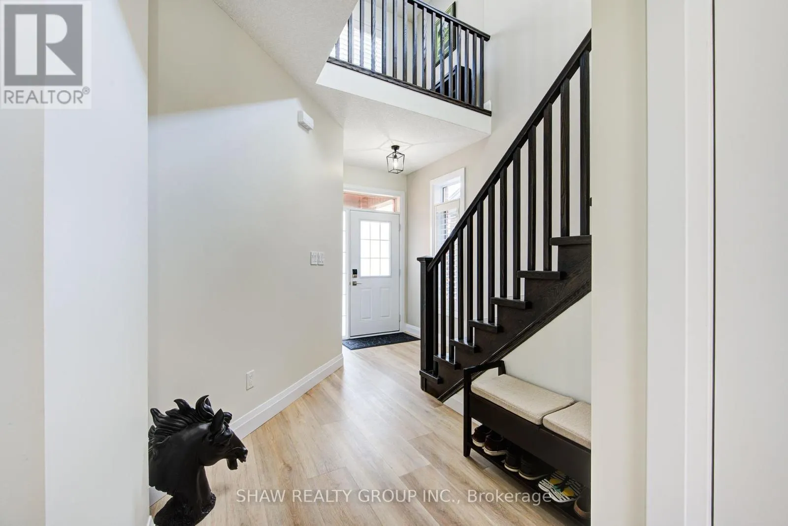 32 ARLINGTON PARKWAY