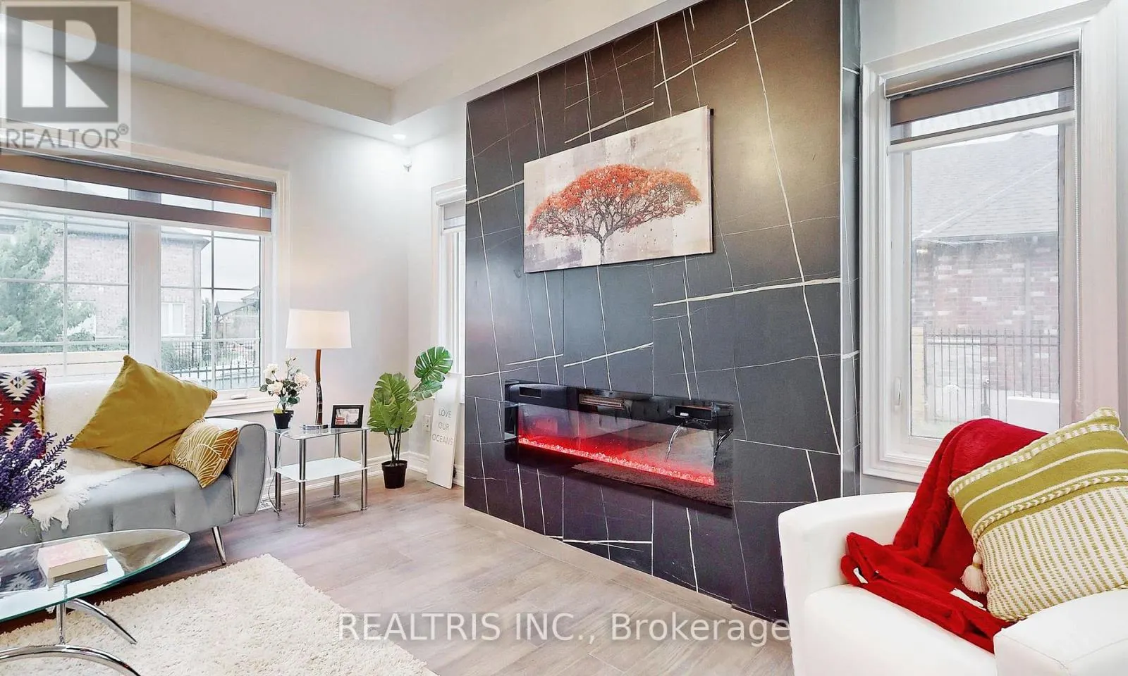 MAIN - 85 EAGLECREST STREET