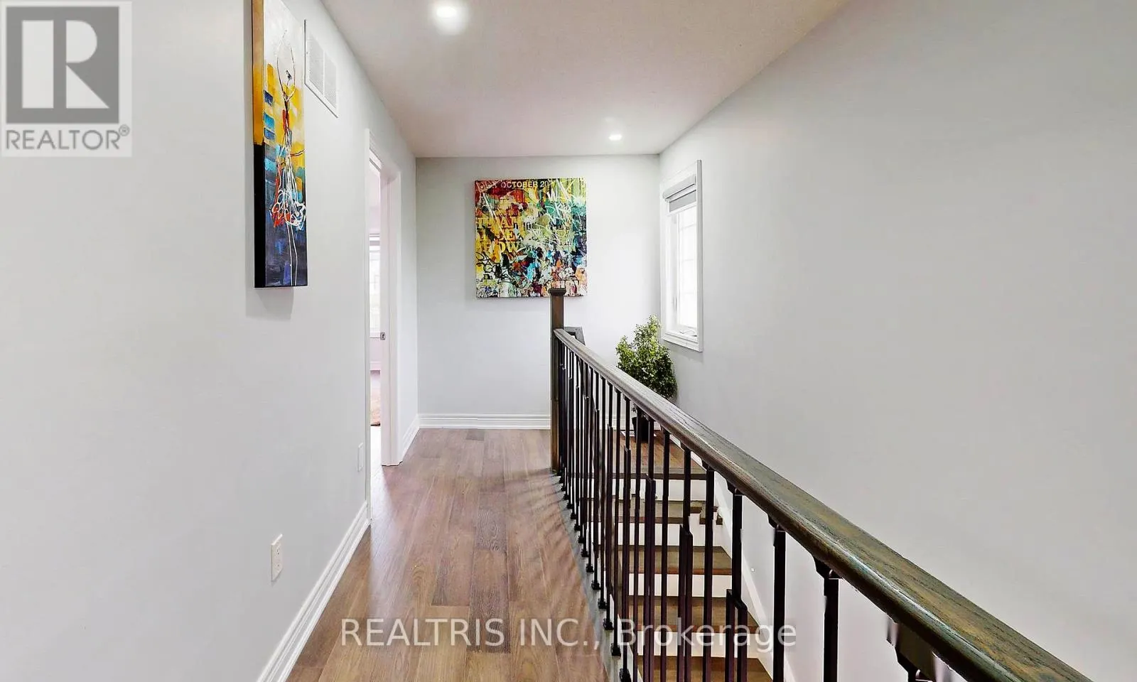 MAIN - 85 EAGLECREST STREET