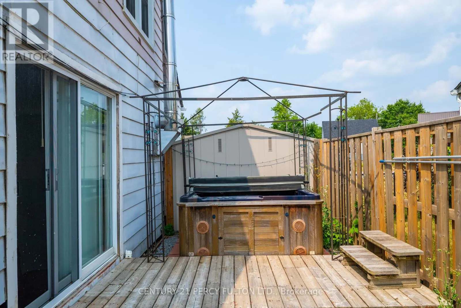 253 PRINCESS ELIZABETH CRESCENT