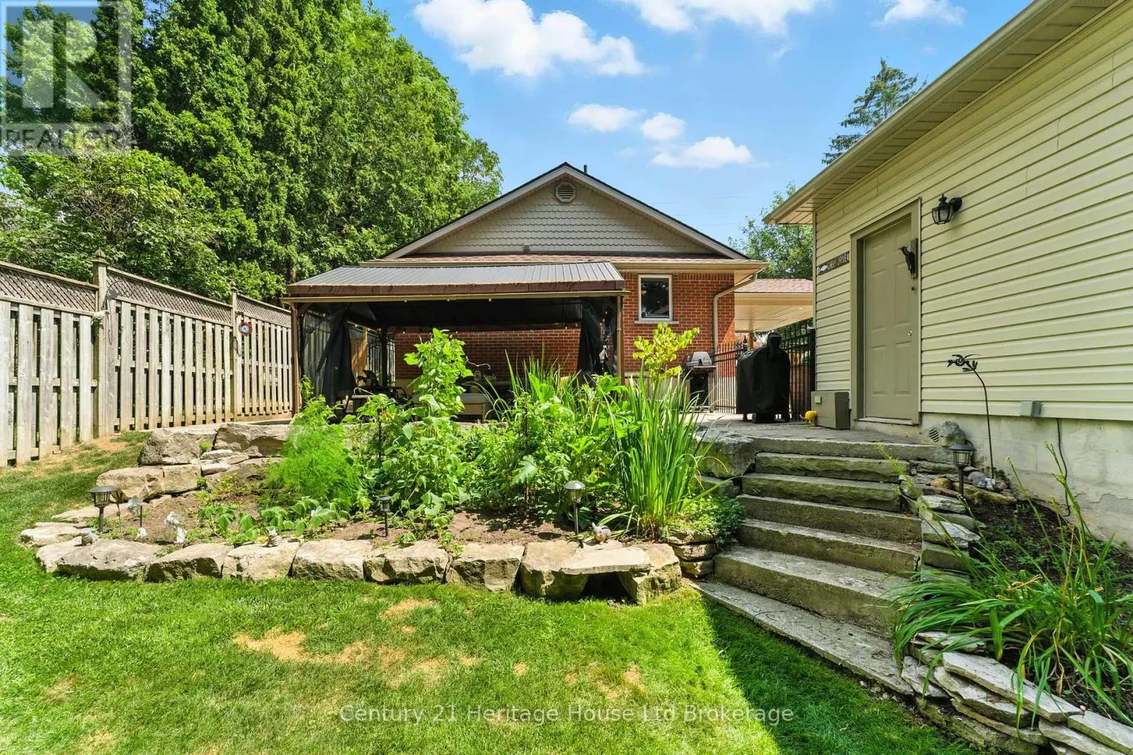 485 HURON STREET