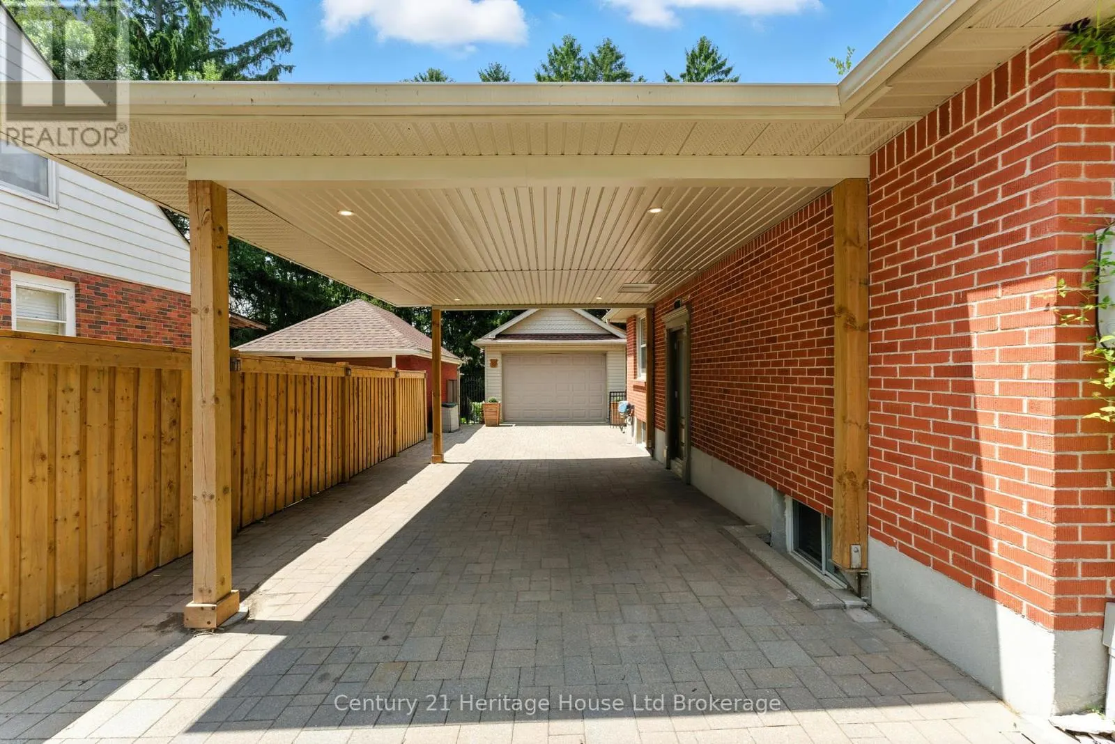 485 HURON STREET