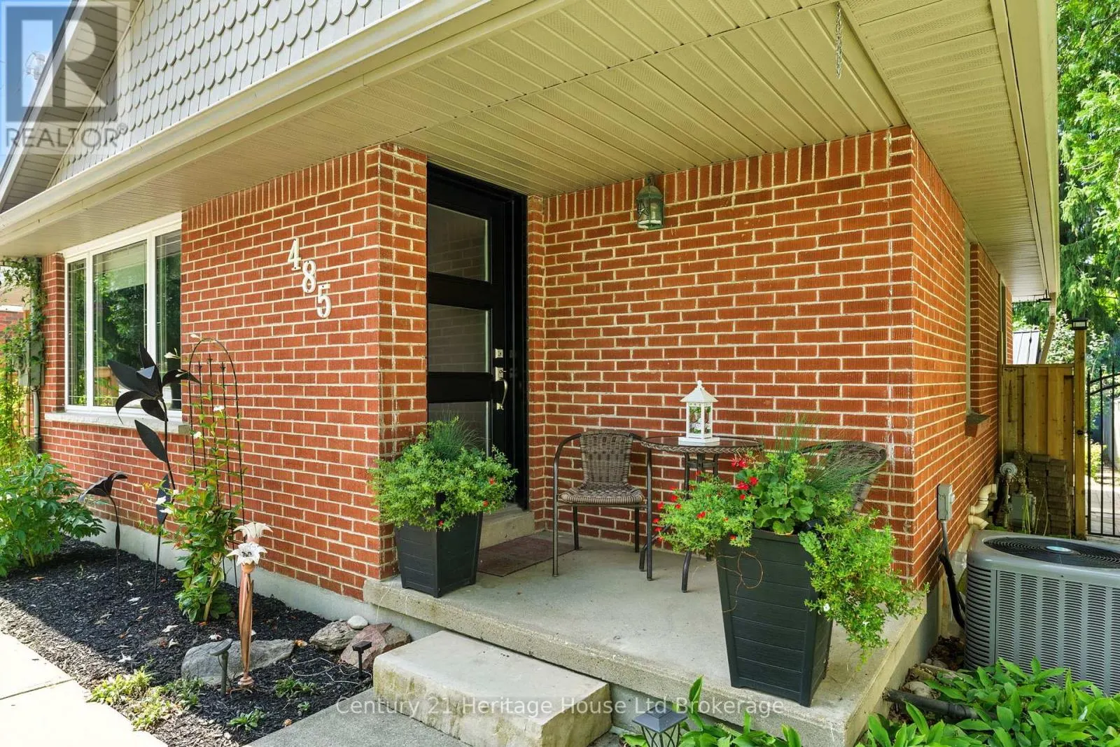 485 HURON STREET