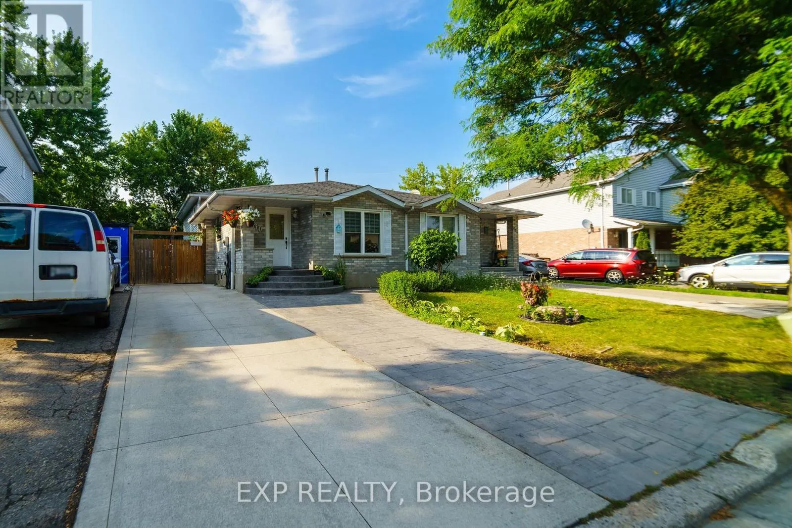 430 BANKSIDE CRESCENT