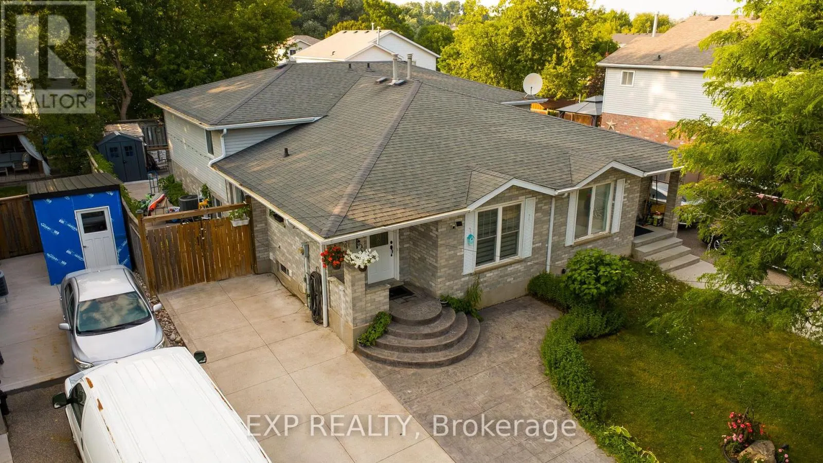 430 BANKSIDE CRESCENT