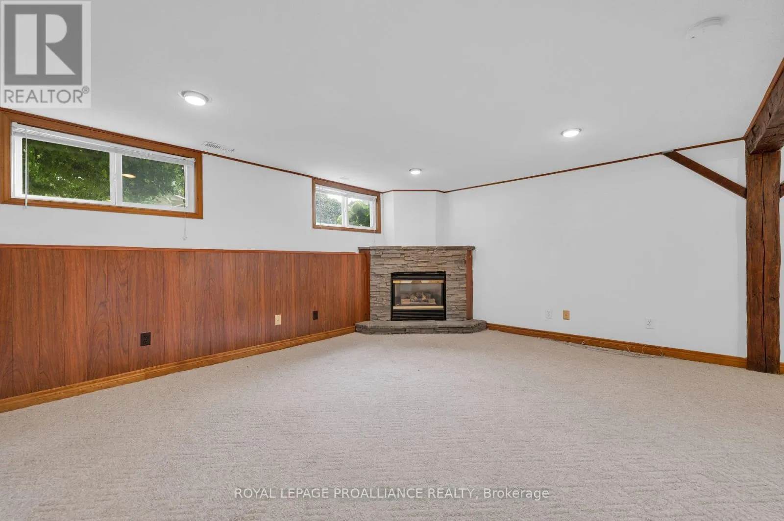 5 ORCHARD CRESCENT