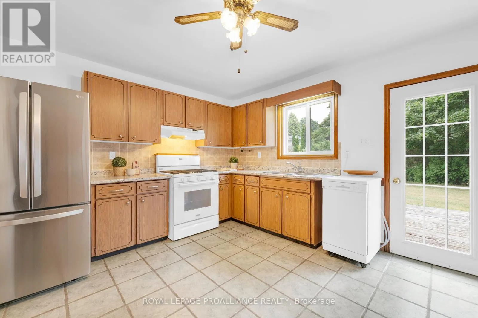 5 ORCHARD CRESCENT