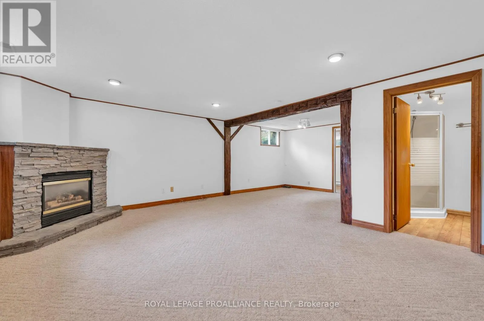 5 ORCHARD CRESCENT