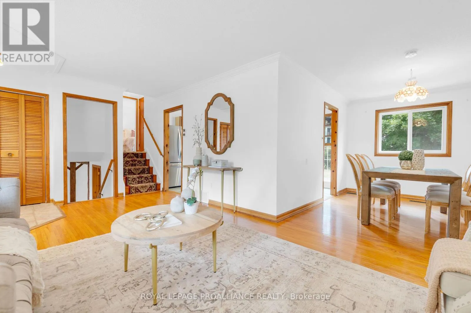 5 ORCHARD CRESCENT