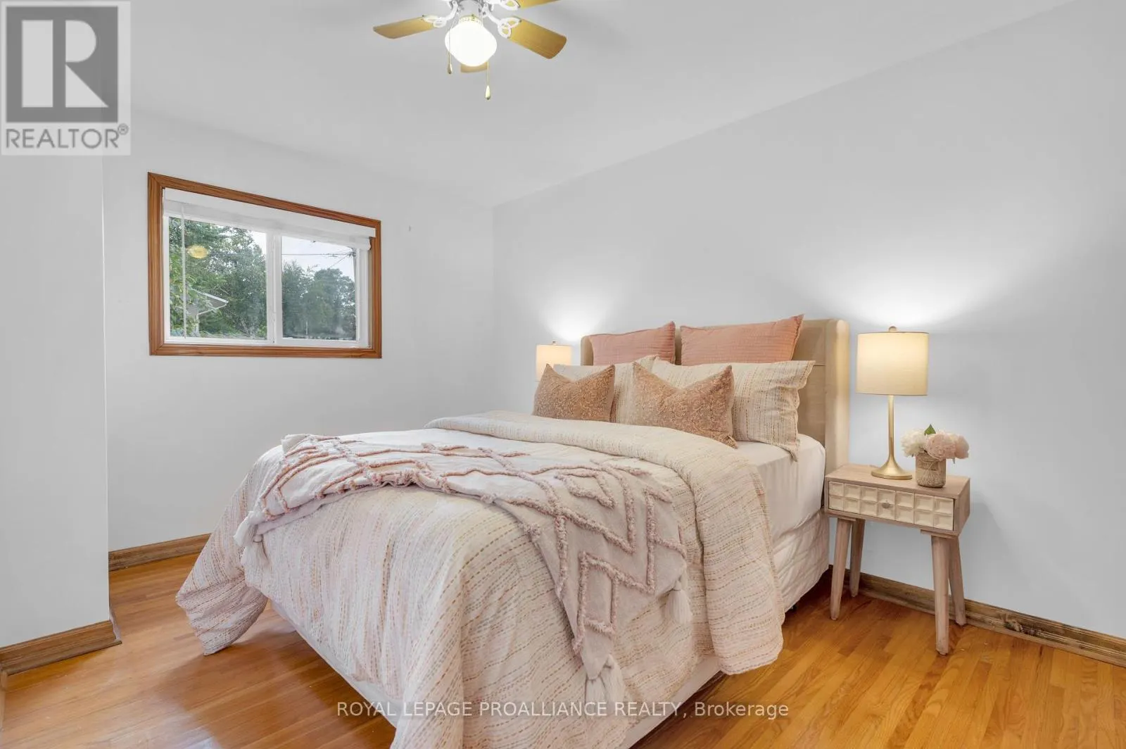 5 ORCHARD CRESCENT