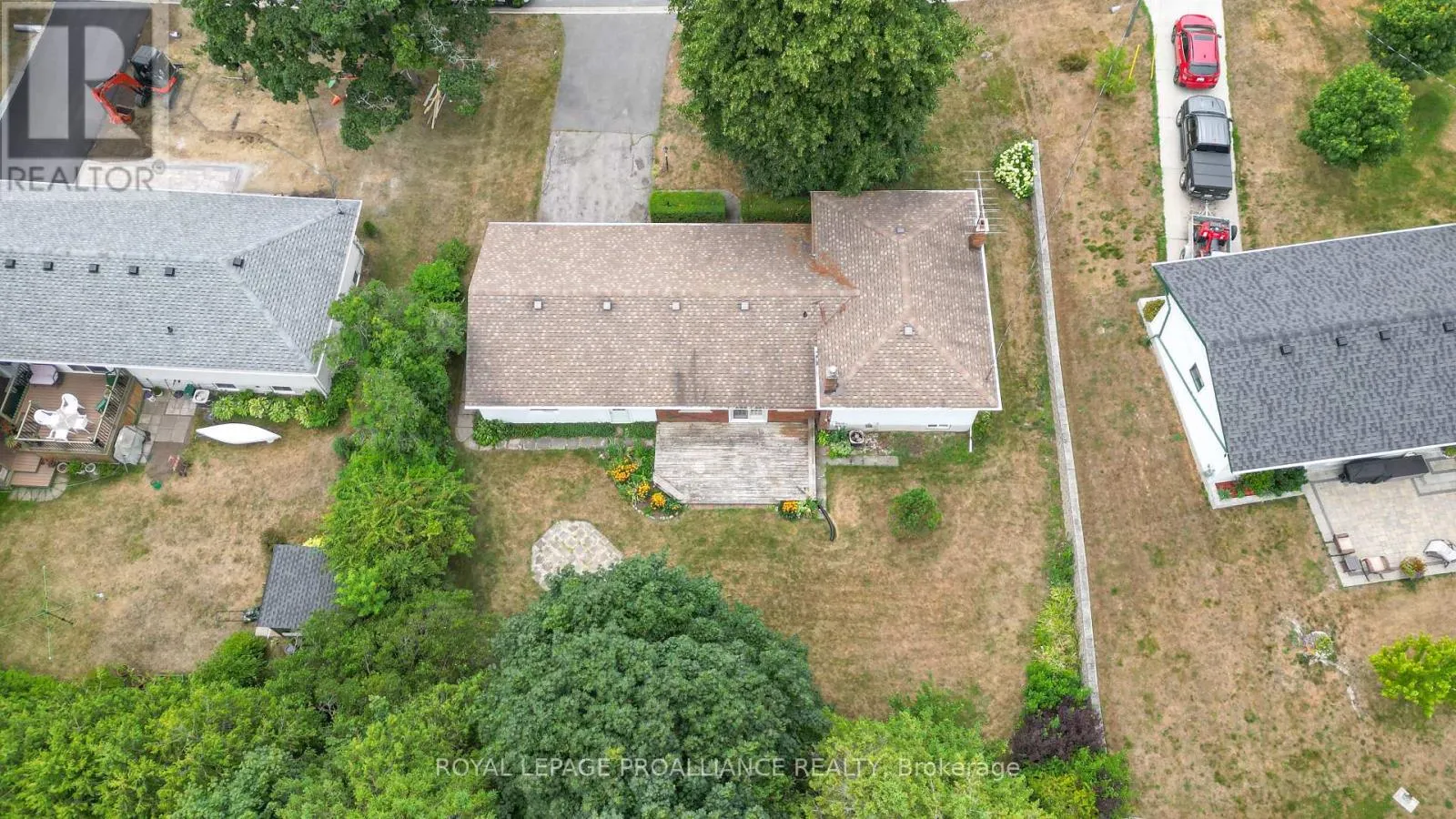 5 ORCHARD CRESCENT