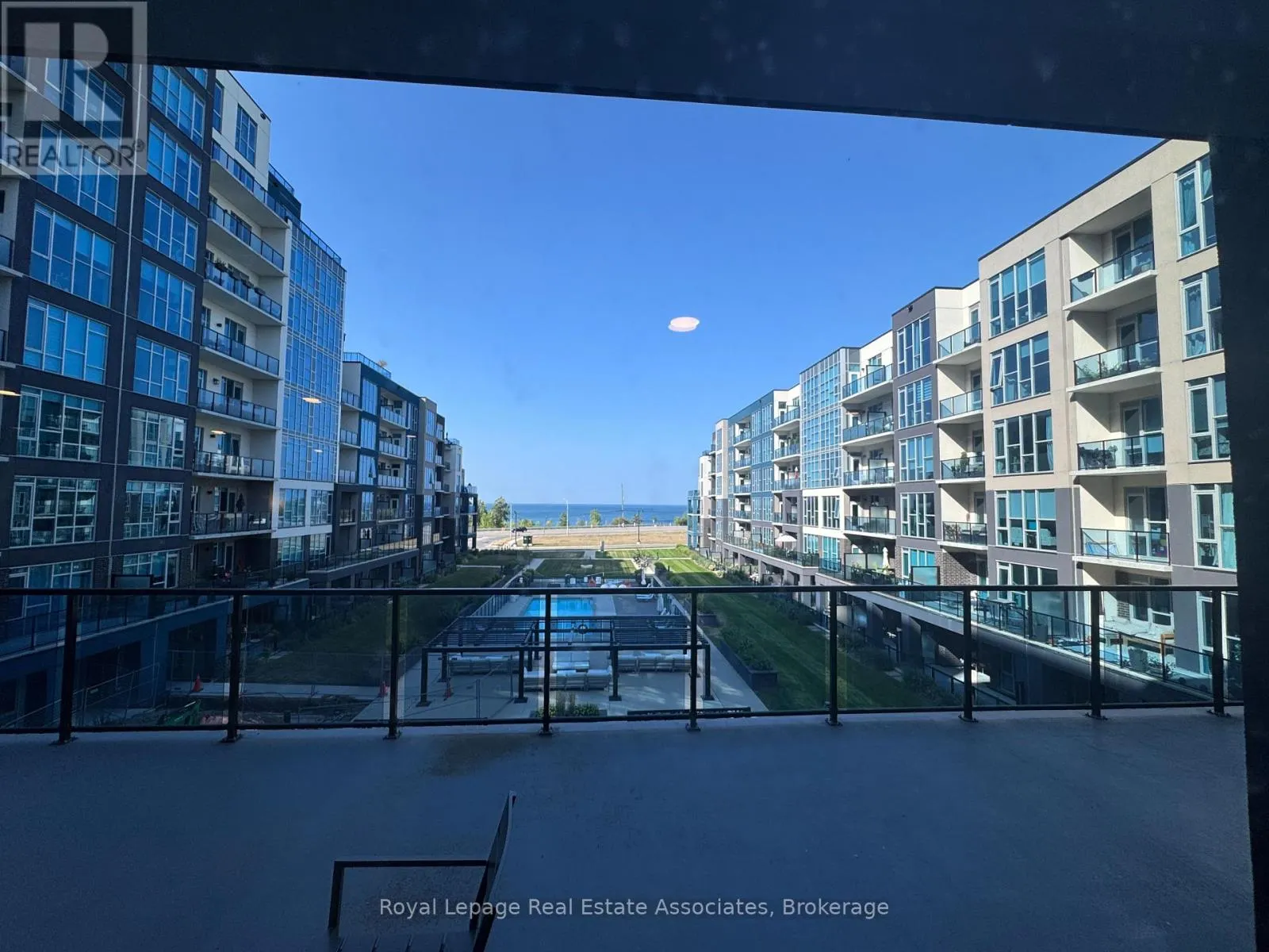 128 - 16 CONCORD PLACE
