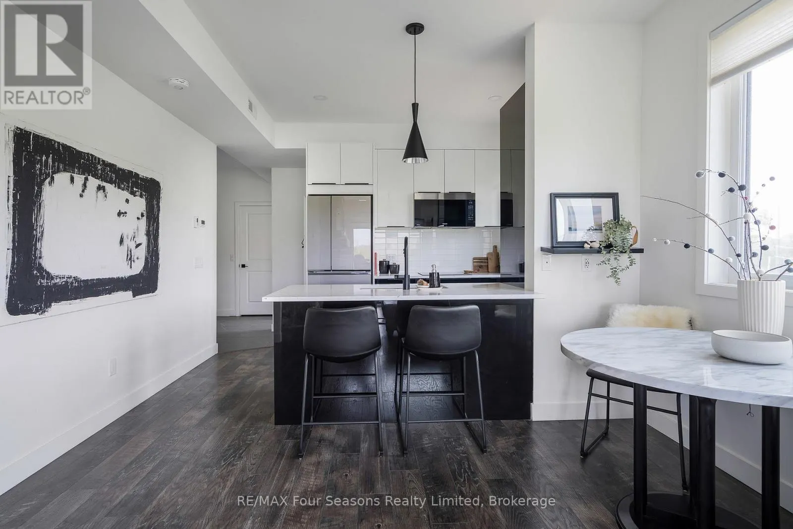 302 - 12 BEAUSOLEIL LANE, #302