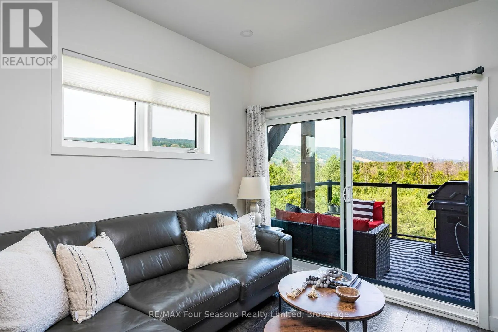 302 - 12 BEAUSOLEIL LANE, #302