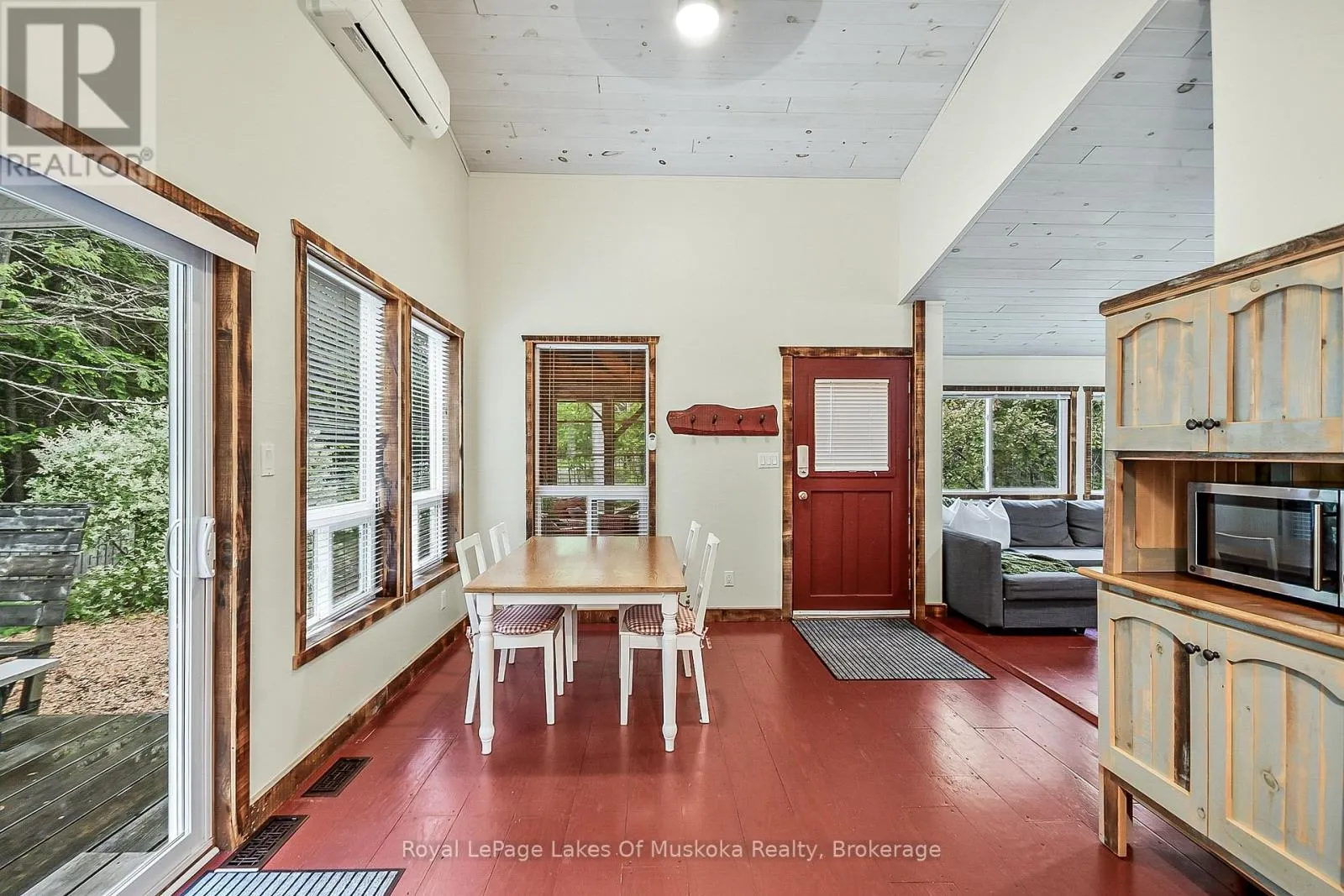 1009 KIRBYS BEACH ROAD