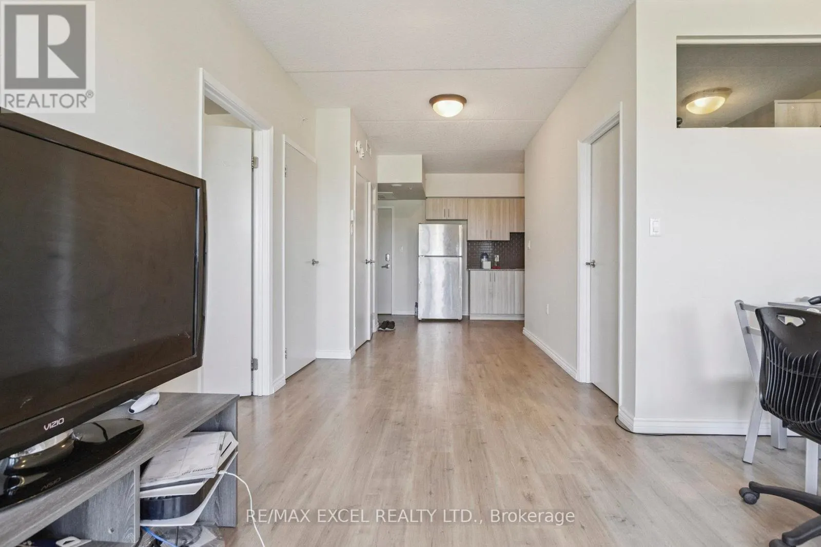 G607 - 275 LARCH STREET