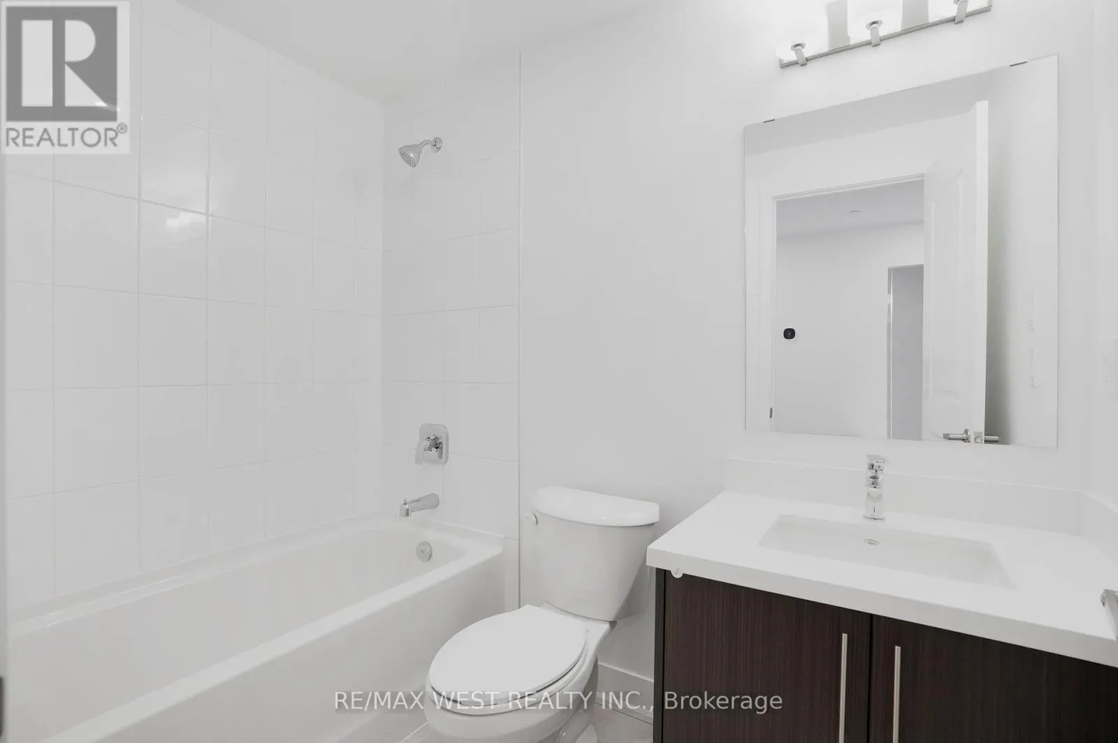 G03 - 575 CONKLIN ROAD