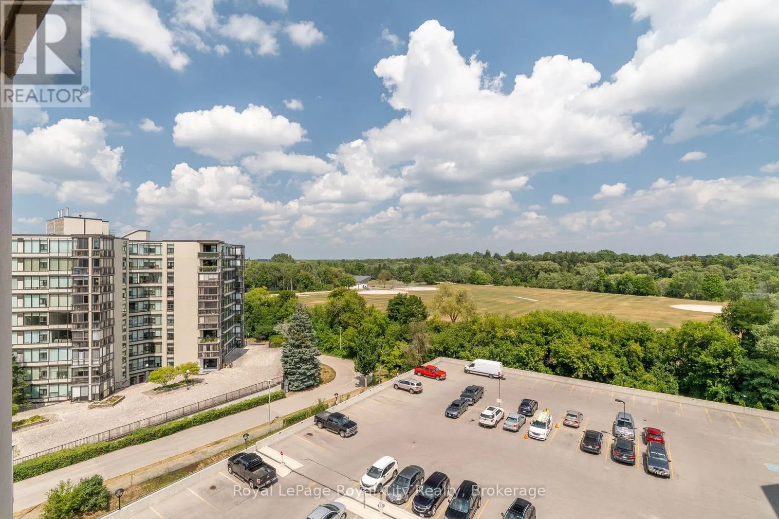 803 - 22 MARILYN DRIVE, #803