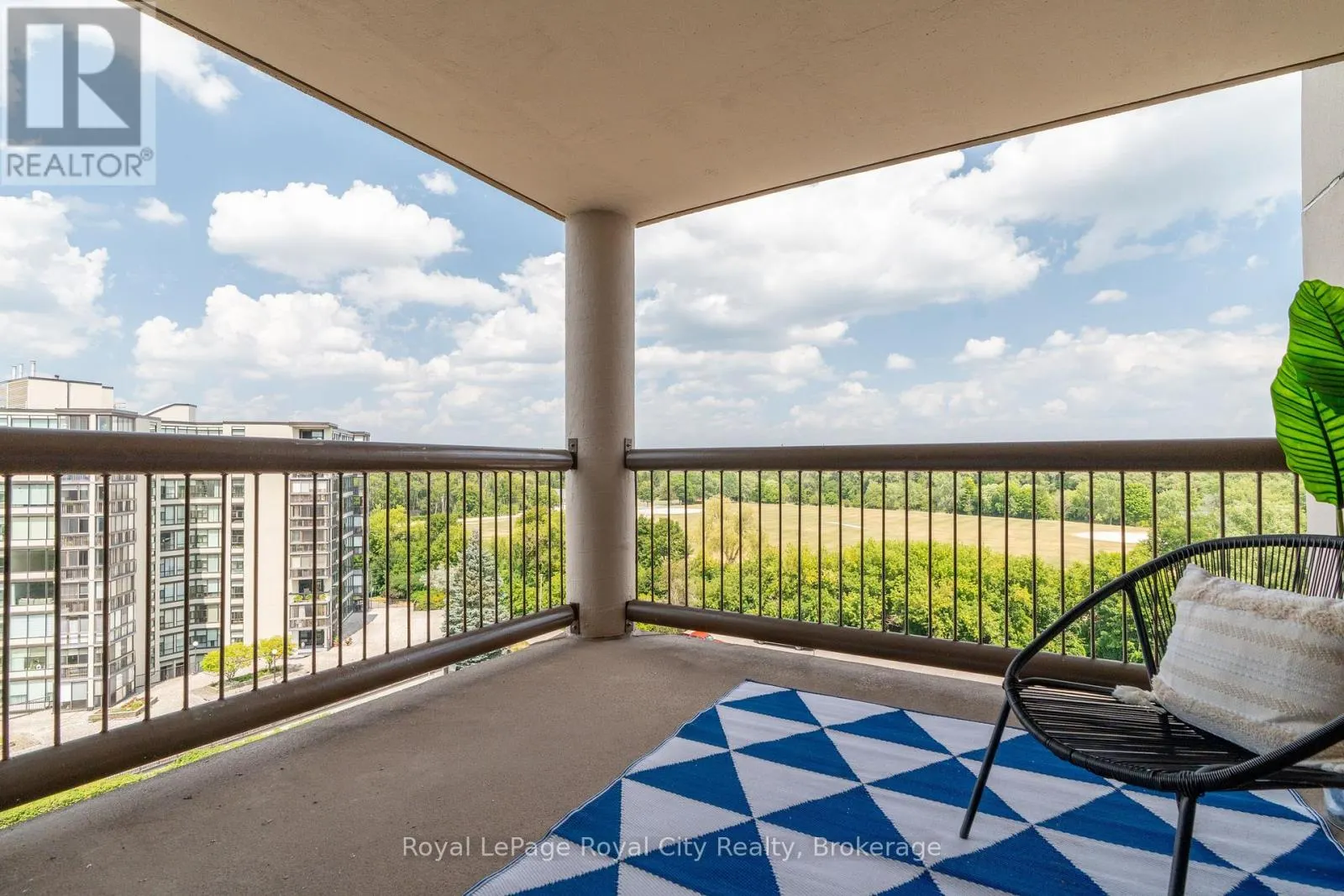 803 - 22 MARILYN DRIVE, #803
