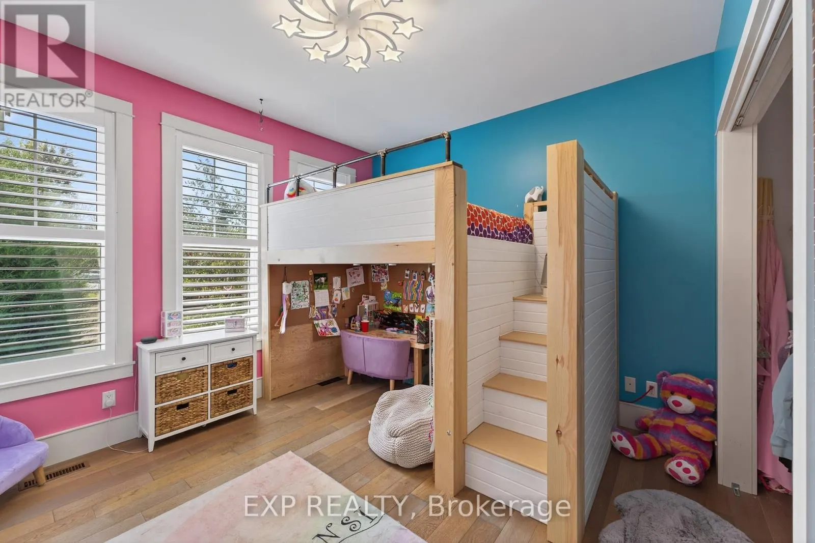 12 OLDE STONE ROAD