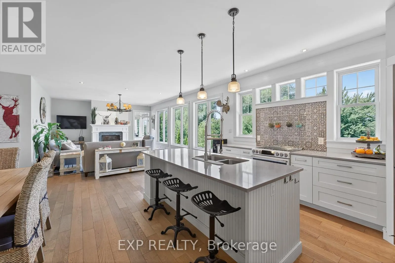 12 OLDE STONE ROAD