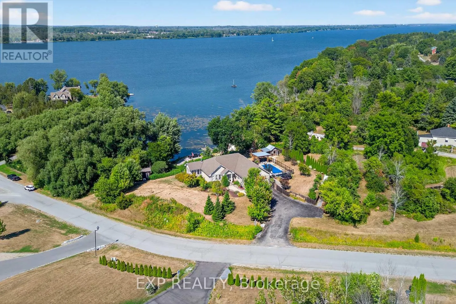 12 OLDE STONE ROAD