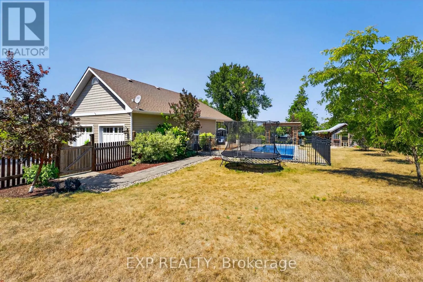 12 OLDE STONE ROAD