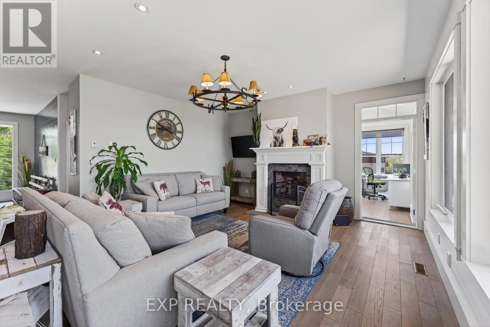 12 OLDE STONE ROAD