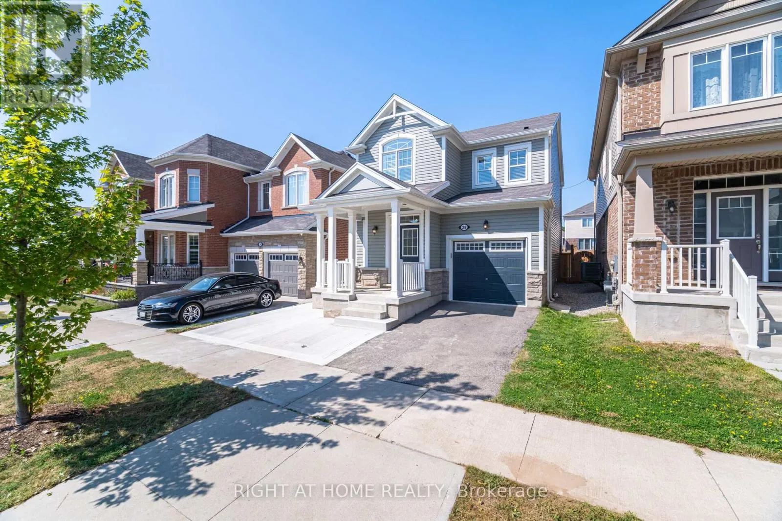 28 PICKETT PLACE