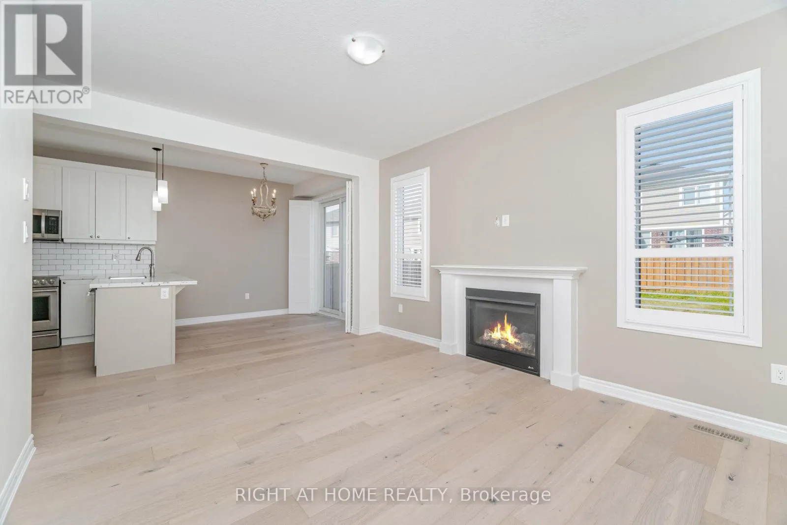 28 PICKETT PLACE