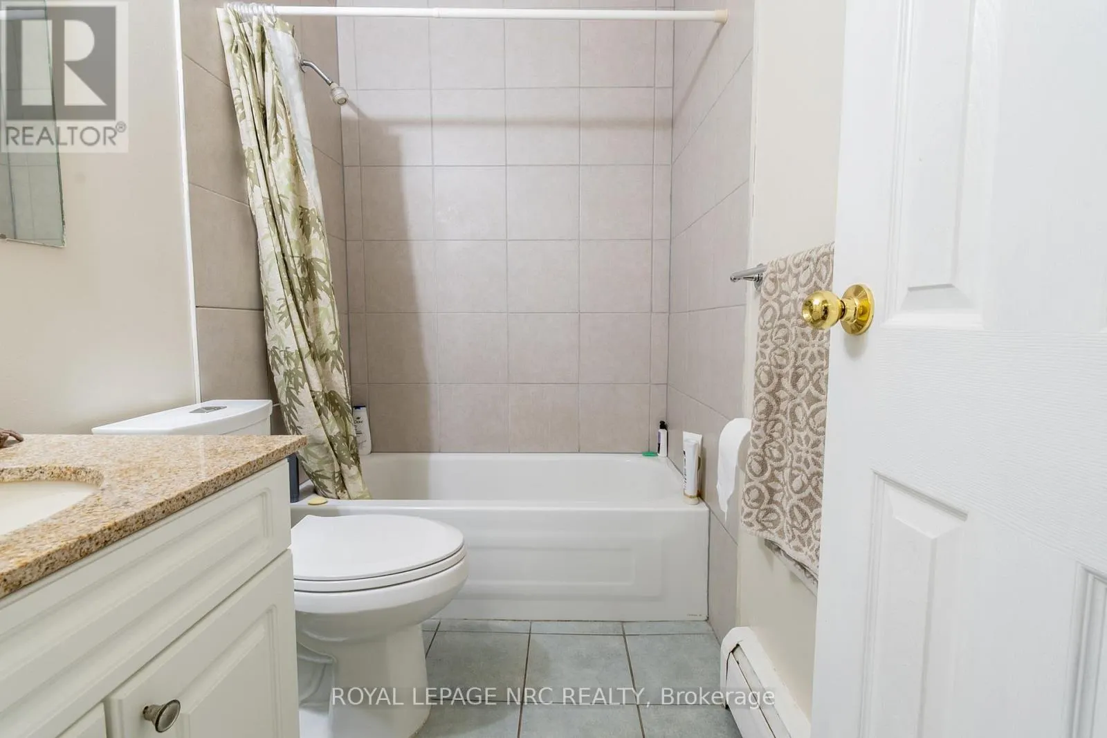 316 - 242 OAKDALE AVENUE, #316