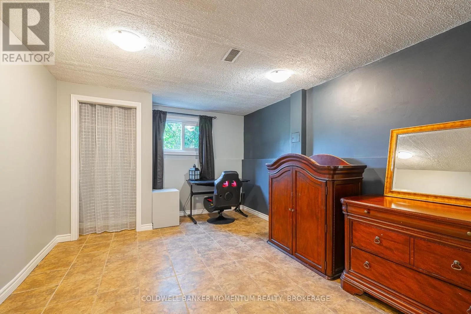 386 DAYTONA DRIVE