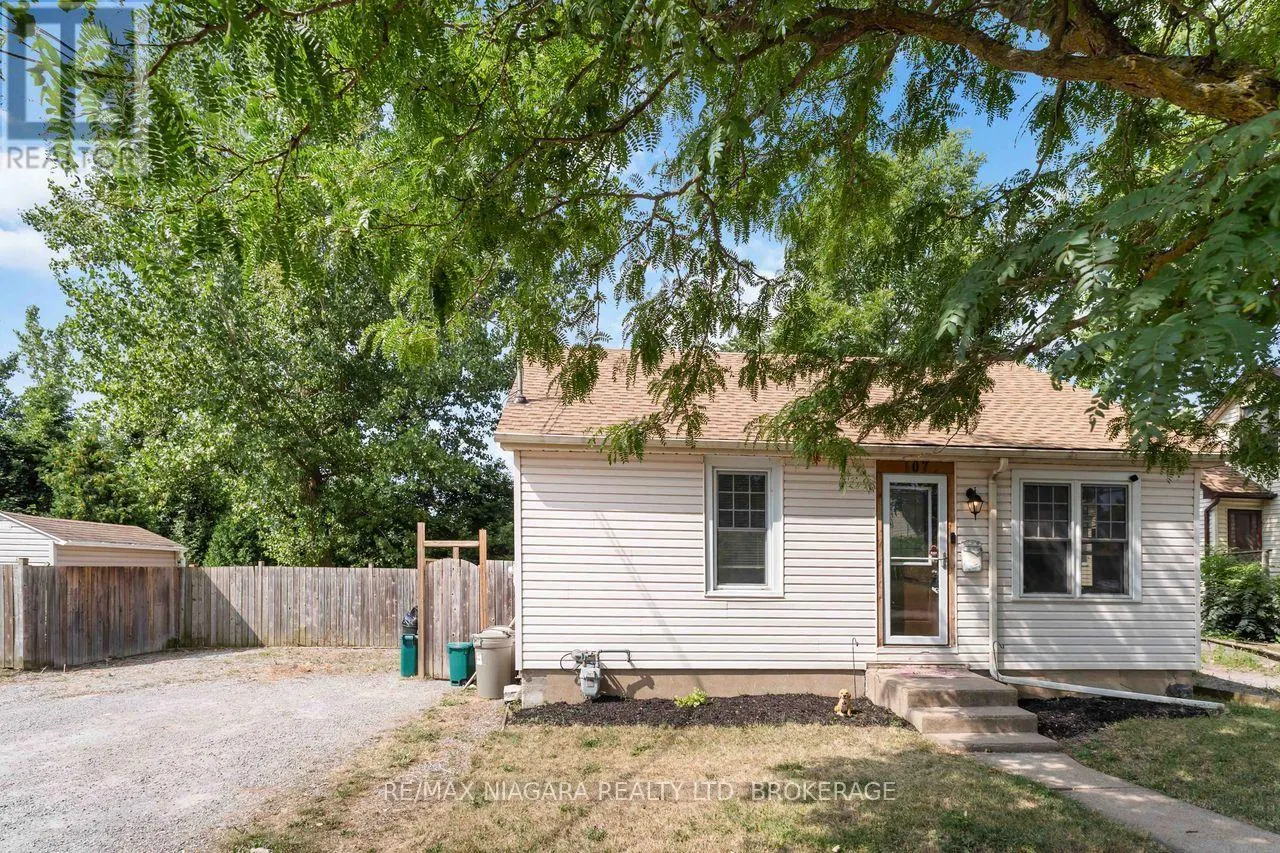 107 OAKDALE AVENUE